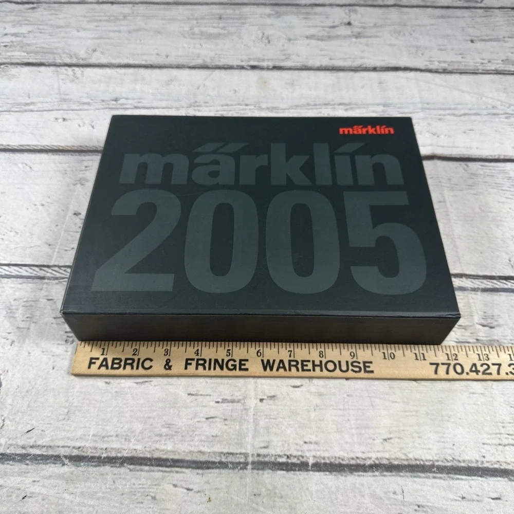 Marklin Presentation Book For 2005 HO Z No. 1 Scale, 3 Hardcover Books in Sleeve